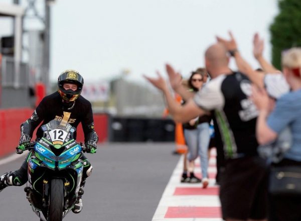 Henry Snell Crowned 2025 AJN Steelstock Kawasaki British Superteen Champion