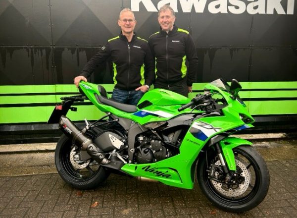 Kawasaki UK Teams Up With James Whitham Track Training Days