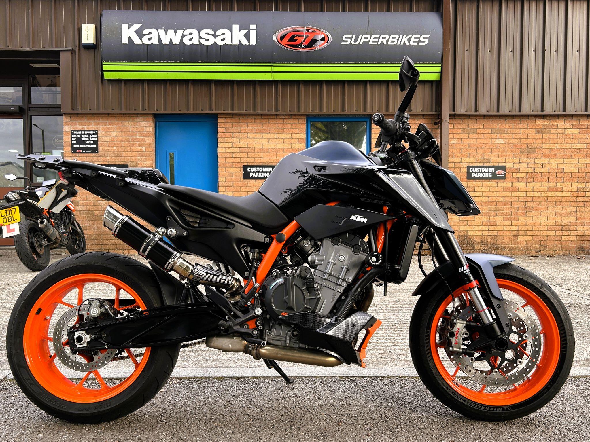 2023 KTM 890 Duke