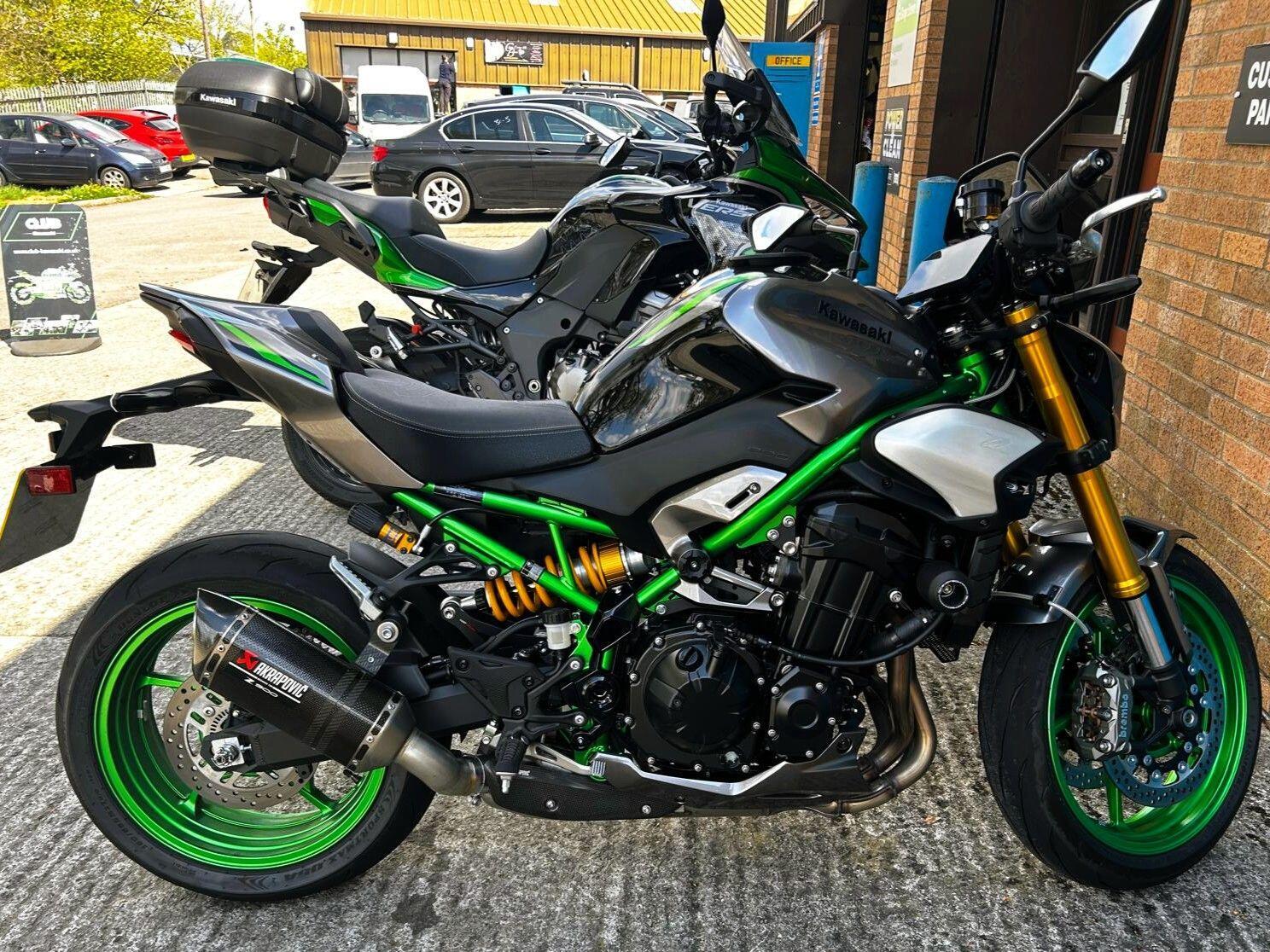2025 KAWASAKI Z900 900 SE SUPERNAKED